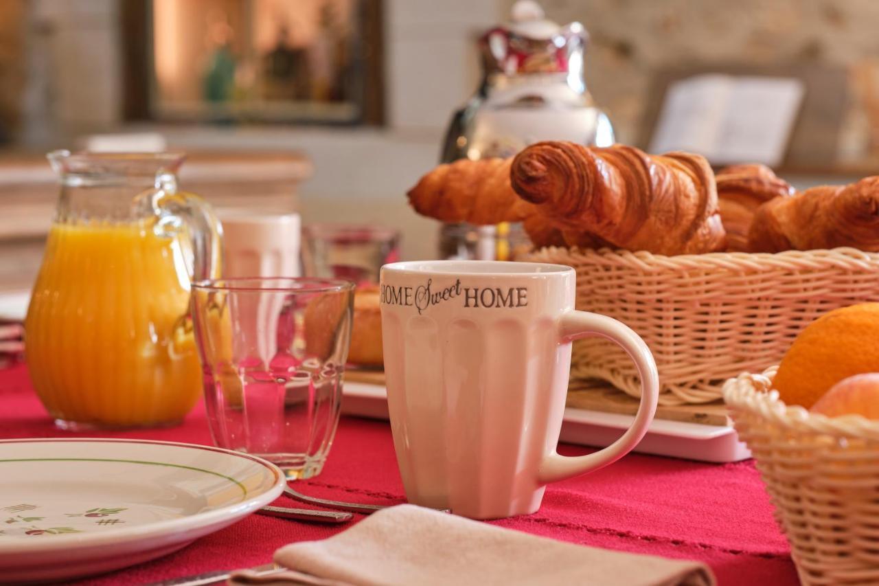 Les Olivanies Bed & Breakfast *
