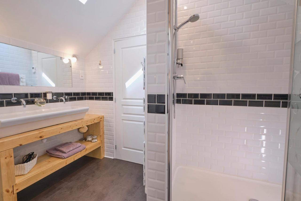 Les Olivanies Bed & Breakfast