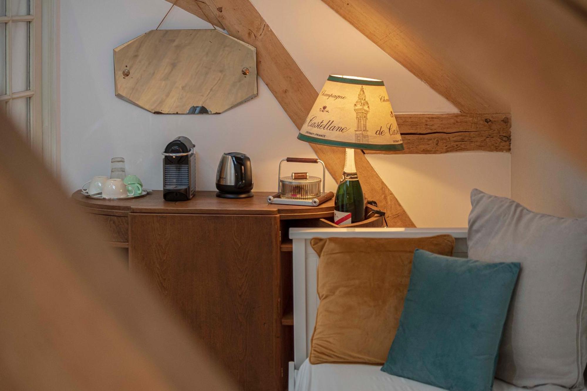 Les Olivanies Bed & Breakfast